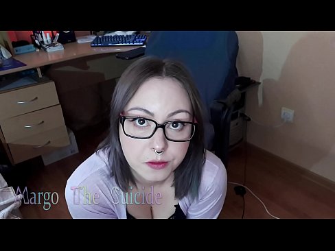 ❤️ Sexy holka s brýlemi kouří dildo hluboko na kameru ❤❌ Šukání video u cs.risegame.top