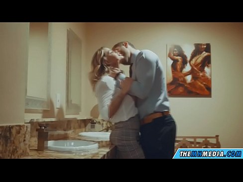❤️ Když vás na veřejných záchodcích svádí prsatá blondýna. ❤❌ Šukání video u cs.risegame.top